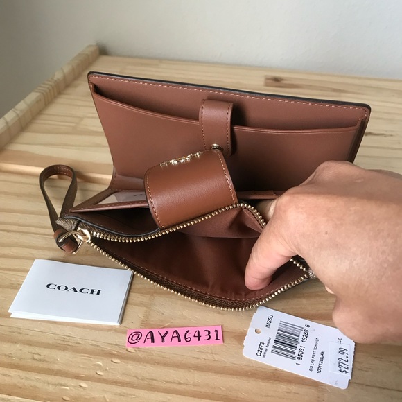 Coach Wallet🎈🎈 - Picture 6 of 6